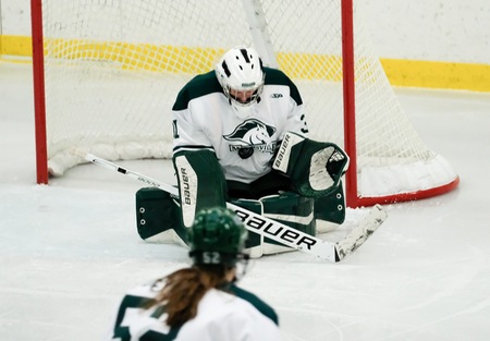 Morrisville State women’s hockey downs Hamilton, 2-0, in midweek affair